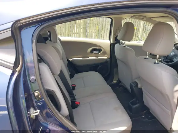 3CZRU6H39HG708892 2017 HONDA HR-V - Image 8