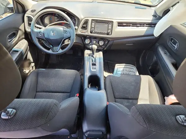 3CZRU6H39HM700745 2017 HONDA HR-V - Image 8
