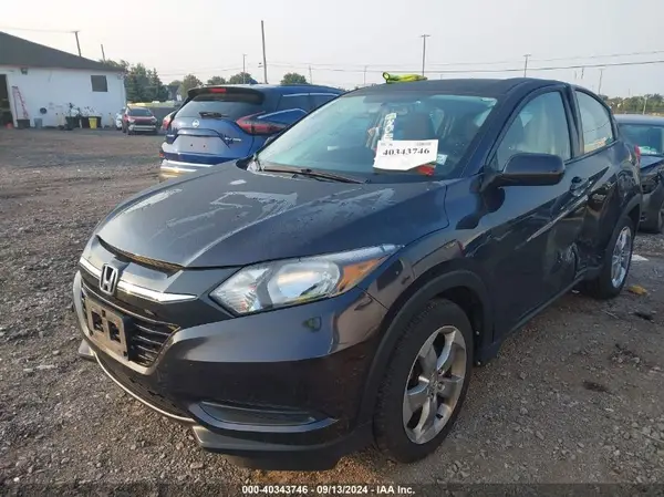 3CZRU6H39HM702155 2017 HONDA HR-V - Image 2