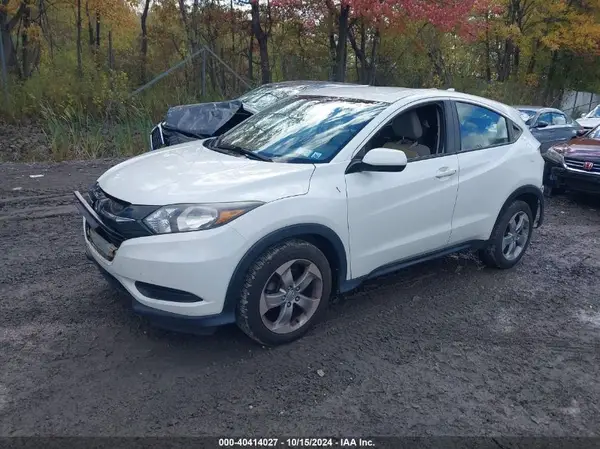 3CZRU6H39HM706285 2017 HONDA HR-V - Image 2