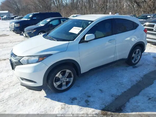 3CZRU6H39HM712152 2017 HONDA HR-V - Image 2