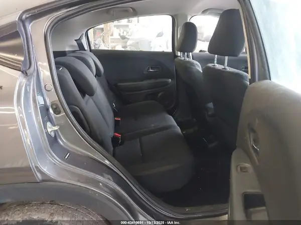 3CZRU6H39HM730456 2017 HONDA HR-V - Image 8