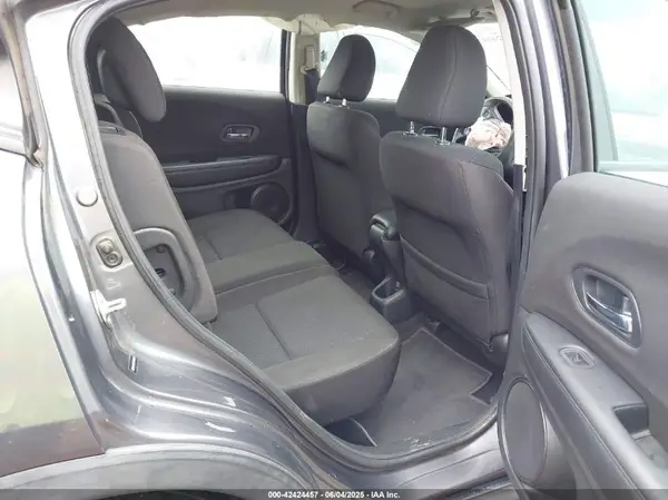 3CZRU6H39JG708820 2018 HONDA HR-V - Image 8