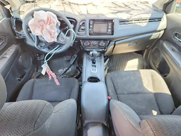 3CZRU6H39JG709191 2018 HONDA HR-V - Image 8