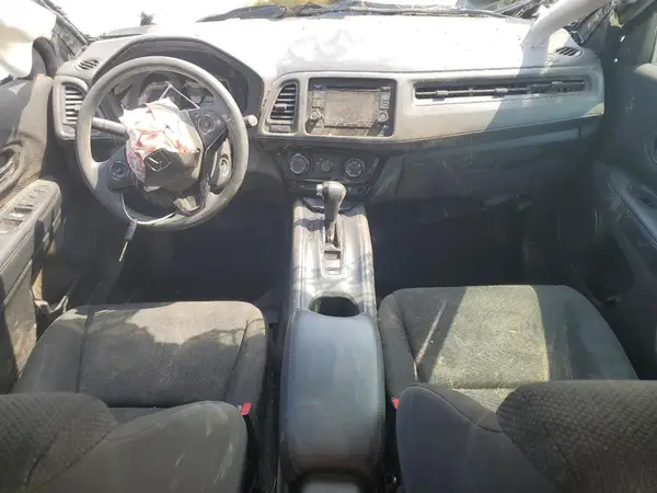 3CZRU6H39JG716061 2018 HONDA HR-V - Image 8
