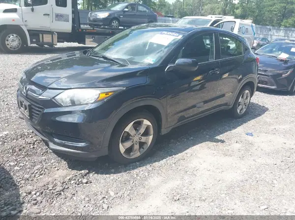 3CZRU6H39JG717467 2018 HONDA HR-V - Image 2