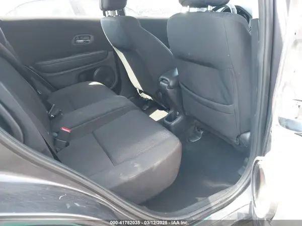 3CZRU6H39JG718683 2018 HONDA HR-V - Image 8