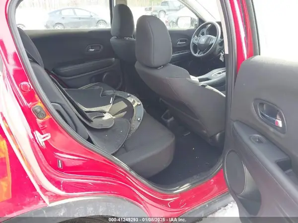 3CZRU6H39JG719879 2018 HONDA HR-V - Image 8