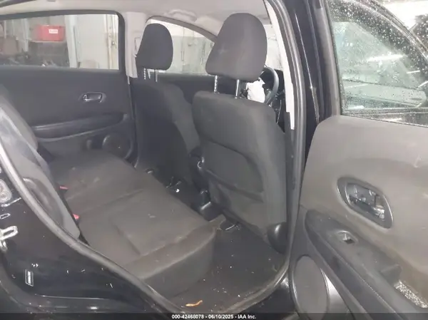 3CZRU6H39JG720692 2018 HONDA HR-V - Image 8