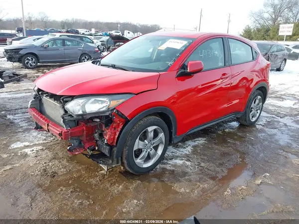 3CZRU6H39JG727318 2018 HONDA HR-V - Image 2