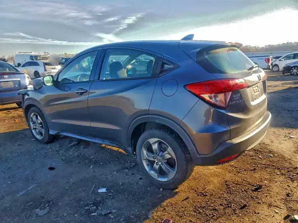 3CZRU6H39JG729019 2018 HONDA HR-V - Image 2