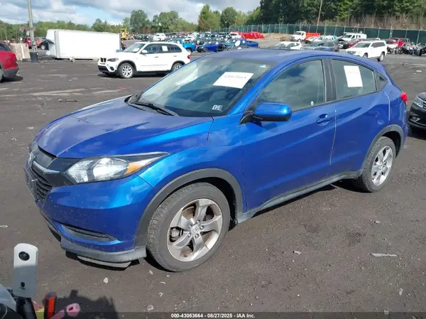 3CZRU6H39JM706552 2018 HONDA HR-V - Image 2