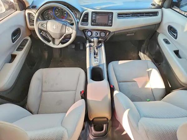 3CZRU6H39JM717759 2018 HONDA HR-V - Image 8