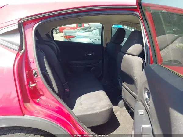 3CZRU6H39JM722881 2018 HONDA HR-V - Image 8
