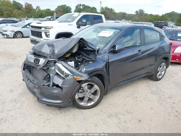 3CZRU6H39KG703943 2019 HONDA HR-V - Image 2