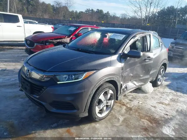 3CZRU6H39KG733637 2019 HONDA HR-V - Image 2