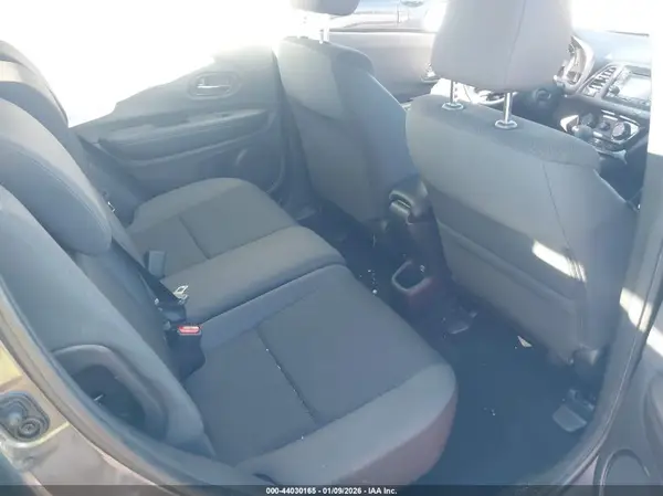 3CZRU6H39KG733637 2019 HONDA HR-V - Image 8