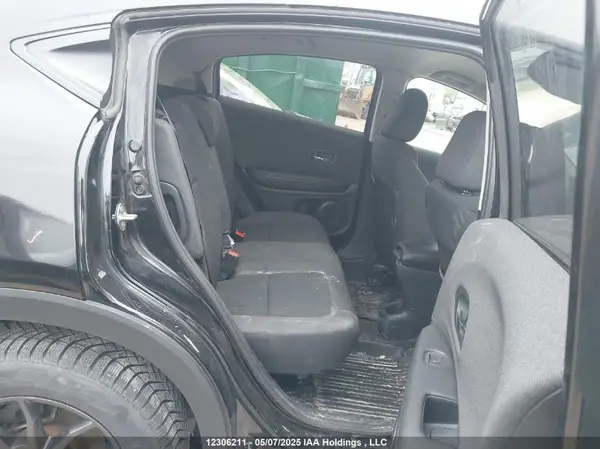 3CZRU6H39KM107636 2019 HONDA HR-V - Image 8