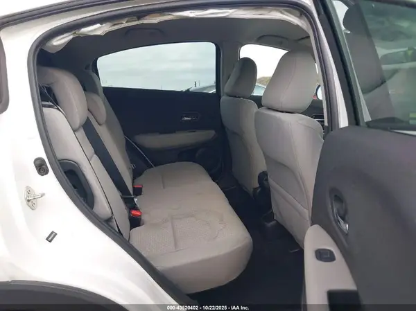 3CZRU6H39LM705386 2020 HONDA HR-V - Image 8