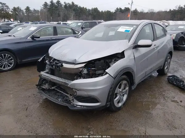 3CZRU6H39LM708563 2020 HONDA HR-V - Image 2