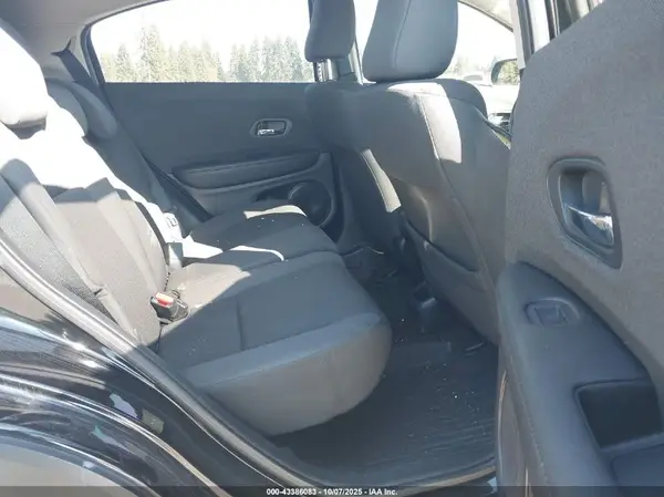3CZRU6H39LM717344 2020 HONDA HR-V - Image 8