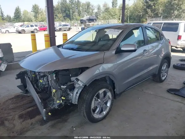 3CZRU6H39MM718253 2021 HONDA HR-V - Image 2