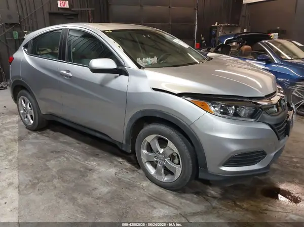 3CZRU6H39MM732086 2021 HONDA HR-V - Image 1
