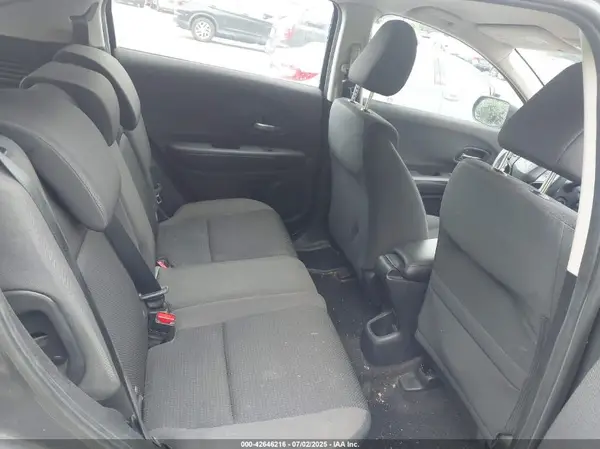 3CZRU6H39MM735635 2021 HONDA HR-V - Image 8