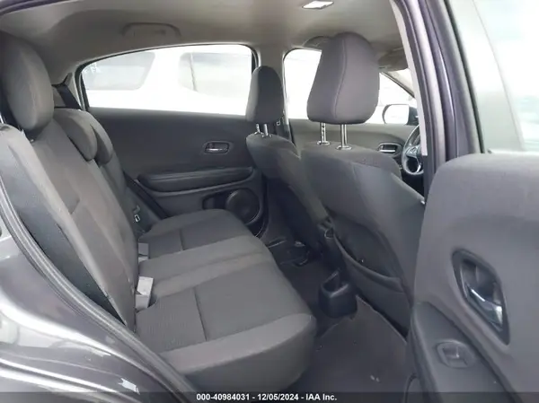 3CZRU6H39MM744285 2021 HONDA HR-V - Image 8