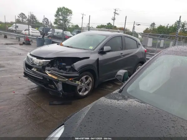 3CZRU6H39NM735541 2022 HONDA HR-V - Image 2