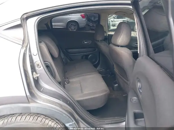3CZRU6H3XGM721120 2016 HONDA HR-V - Image 8