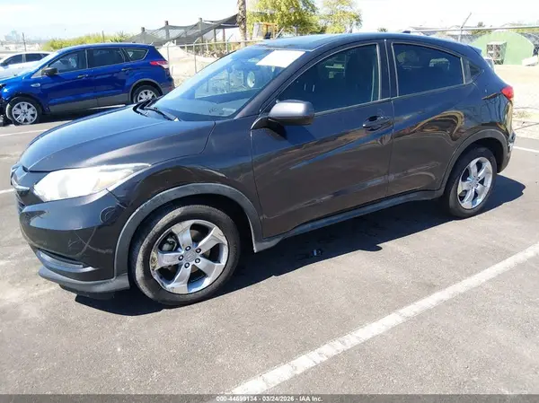 3CZRU6H3XGM721604 2016 HONDA HR-V - Image 2