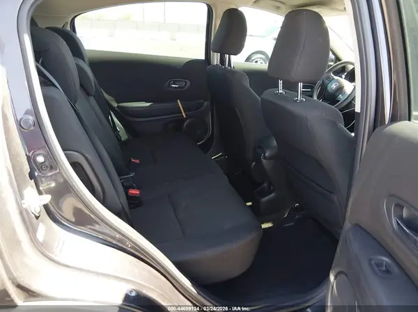 3CZRU6H3XGM721604 2016 HONDA HR-V - Image 8