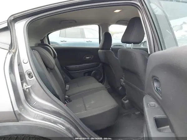 3CZRU6H3XGM729055 2016 HONDA HR-V - Image 8