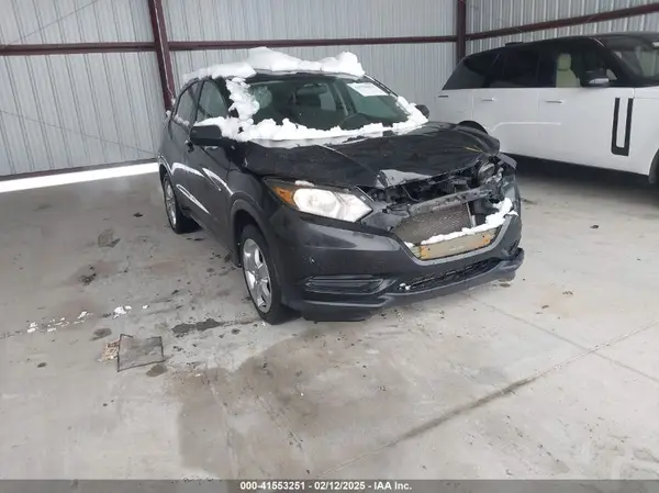 3CZRU6H3XGM753873 2016 HONDA HR-V - Image 1