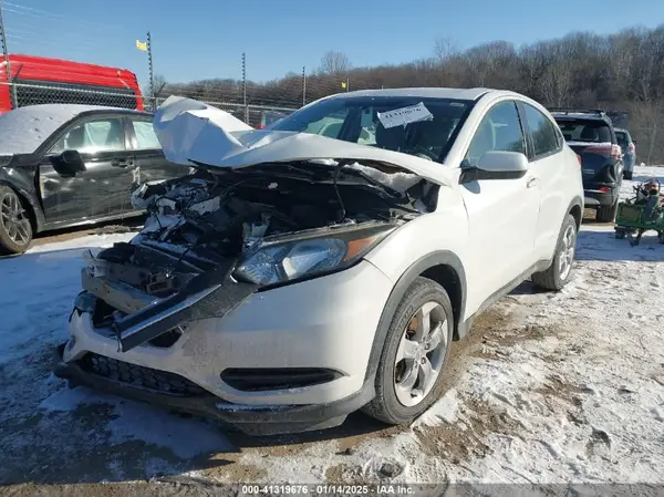 3CZRU6H3XGM770835 2016 HONDA HR-V - Image 2