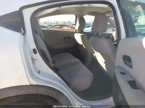 3CZRU6H3XGM770835 2016 HONDA HR-V - Image 8