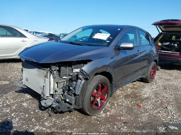 3CZRU6H3XHG706231 2017 HONDA HR-V - Image 2