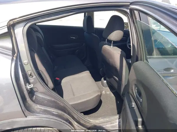 3CZRU6H3XHG706262 2017 HONDA HR-V - Image 8