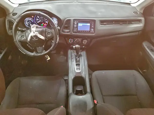 3CZRU6H3XHG708299 2017 HONDA HR-V - Image 8