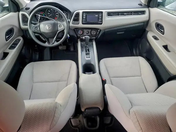 3CZRU6H3XHG709128 2017 HONDA HR-V - Image 8