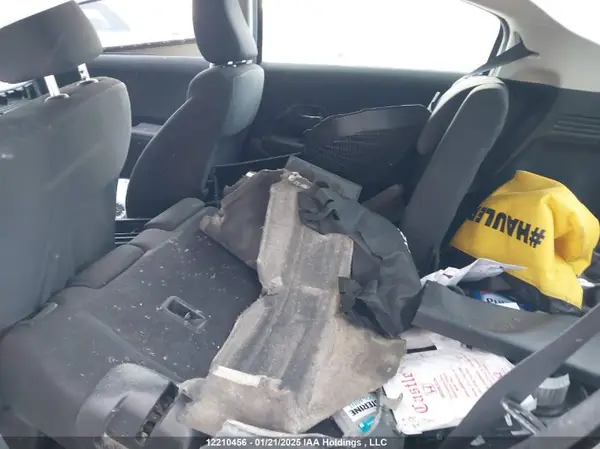 3CZRU6H3XHM108206 2017 HONDA HR-V - Image 8