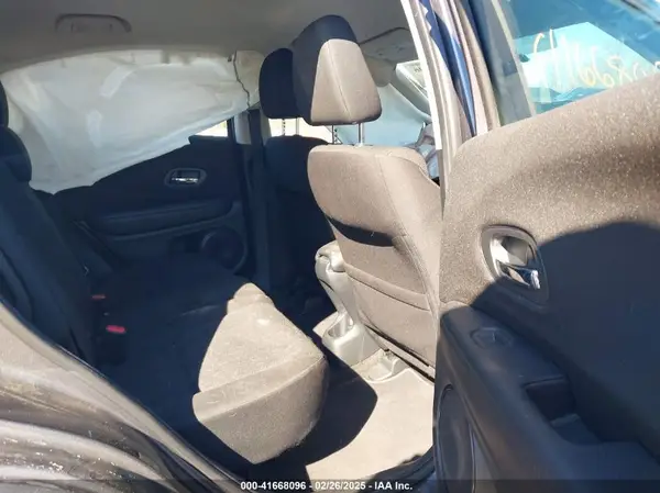 3CZRU6H3XHM702603 2017 HONDA HR-V - Image 8