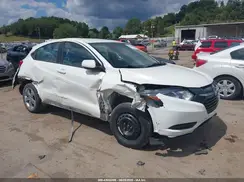 3CZRU6H3XHM726710 2017 HONDA HR-V