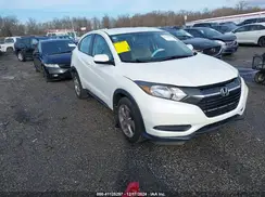 3CZRU6H3XHM732667 2017 HONDA HR-V