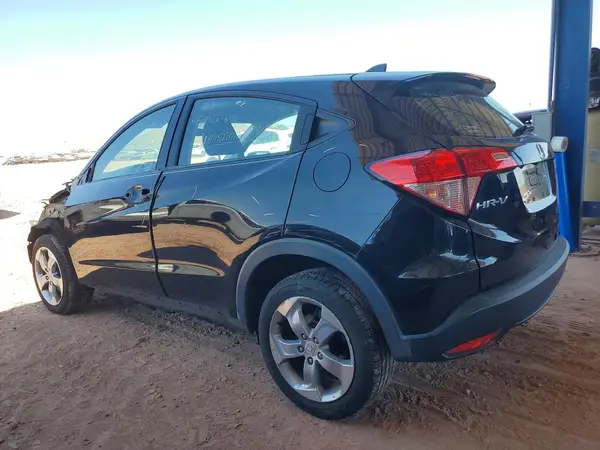 3CZRU6H3XJG705585 2018 HONDA HR-V - Image 2