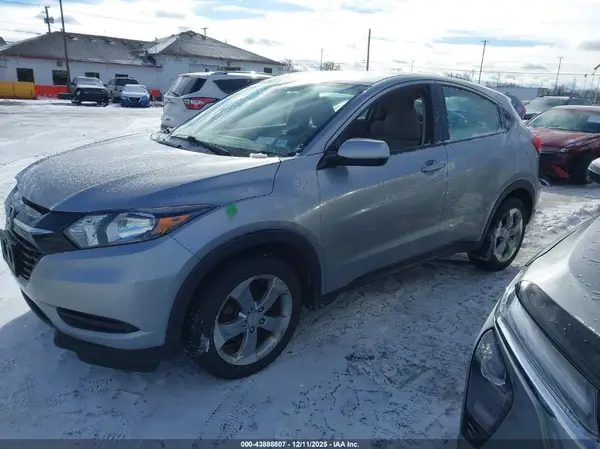3CZRU6H3XJG709457 2018 HONDA HR-V - Image 2