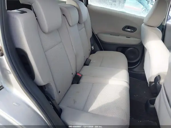 3CZRU6H3XJG709457 2018 HONDA HR-V - Image 8