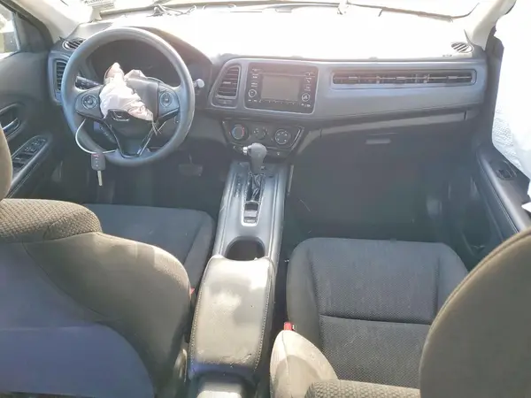3CZRU6H3XJG716361 2018 HONDA HR-V - Image 8
