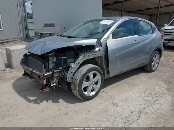 3CZRU6H3XJG716599 2018 HONDA HR-V - Image 2
